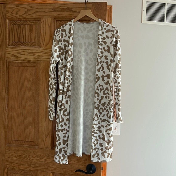 Cardigan - Picture 1 of 2